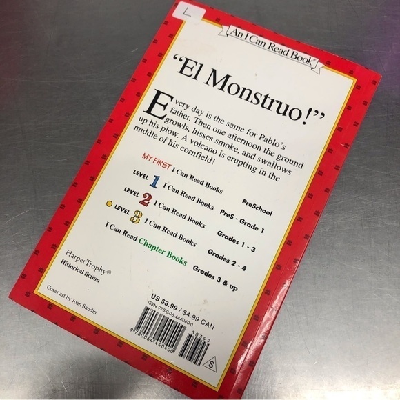 Hill of Fire by: Thomas P. Lewis, paperback book - Picture 5 of 5